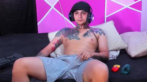 Snapshot of enjoymycock99 chatting on 03.29.26 enjoymycock99 online show from 03.29.26