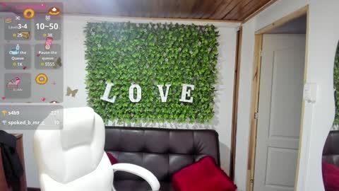 Enma clark online show from 02.05.25