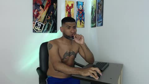 enriblack92 online show from 12.31.24