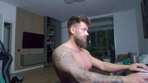 Erik online show from 02.14.25