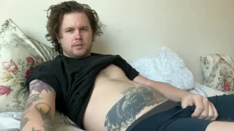 Snapshot of entreporneur chatting on 10.28.25 FOLLOW JOIN MY CULT online show from 10.28.25