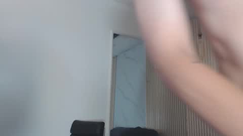 Snapshot of enzo_steel chatting on 09.20.25 enzo_steel online show from 09.20.25