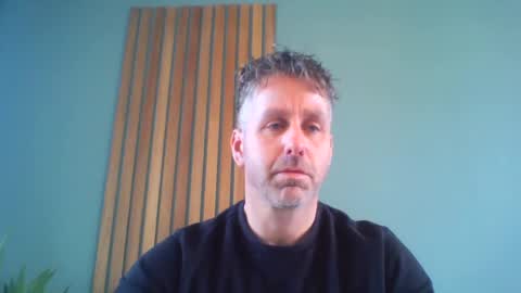 Snapshot of enzoenzo7 chatting on 02.26.25 Enzos Massive Cock online show from 02.26.25