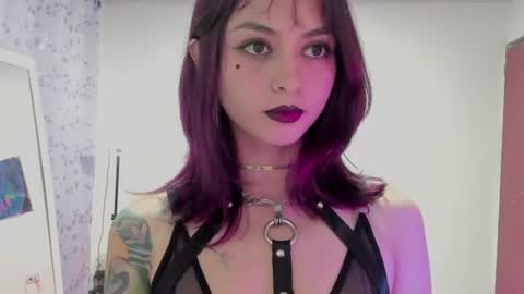 Leyla online show from 06.20.26