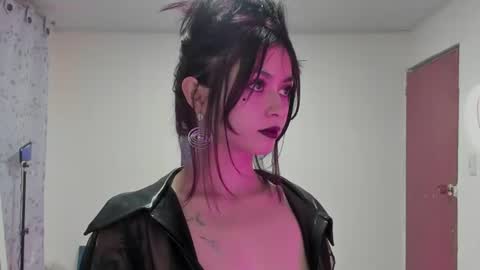 Leyla online show from 06.27.26