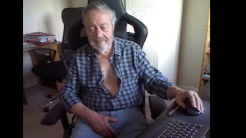 erasmus_d online show from 09.25.25