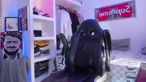 Tht BOSS Eren online show from 10.10.25