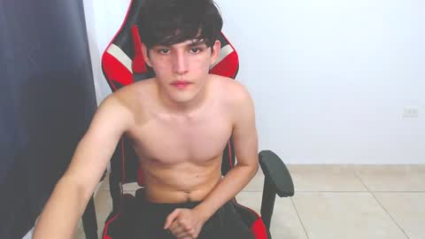 Snapshot of eren_tatakae chatting on 12.12.24 eren_tatakae online show from 12.12.24