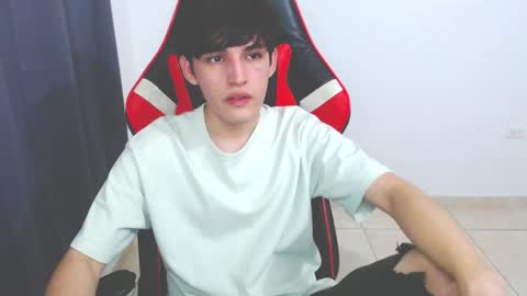 Snapshot of eren_tatakae chatting on 12.22.24 eren_tatakae online show from 12.22.24