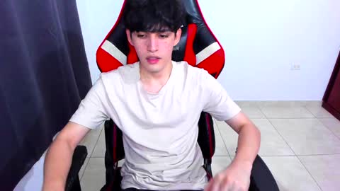 Snapshot of eren_tatakae chatting on 01.07.25 eren_tatakae online show from 01.07.25