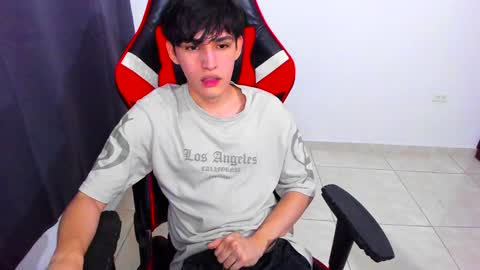 Snapshot of eren_tatakae chatting on 01.09.25 eren_tatakae online show from 01.09.25