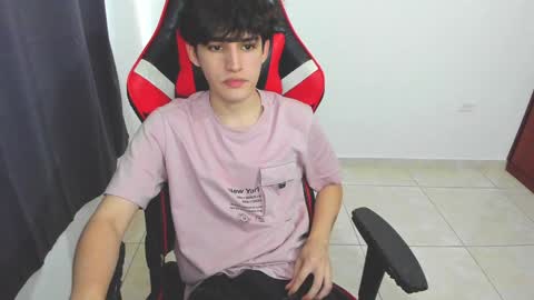 Snapshot of eren_tatakae chatting on 01.27.25 eren_tatakae online show from 01.27.25