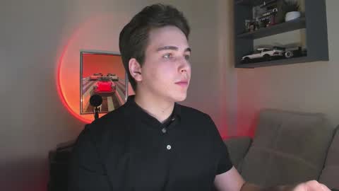 Snapshot of eric_ether chatting on 11.06.25 Eric online show from 11.06.25