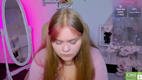 Snapshot of erica_love_ chatting on 09.25.25 erica_love_ online show from 09.25.25