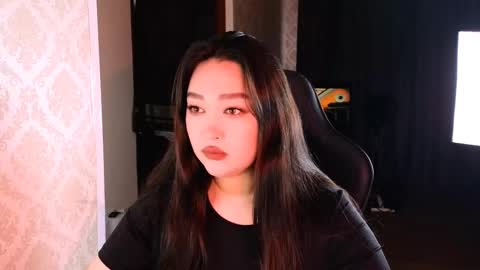 Erica Wayne online show from 11.20.25