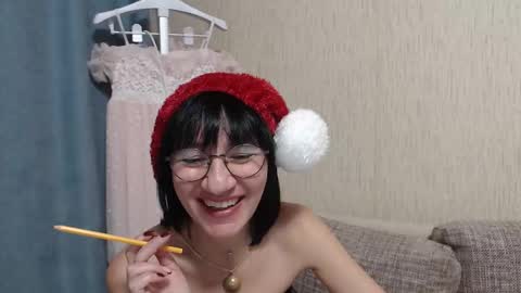 ericablack8 online show from 12.25.24