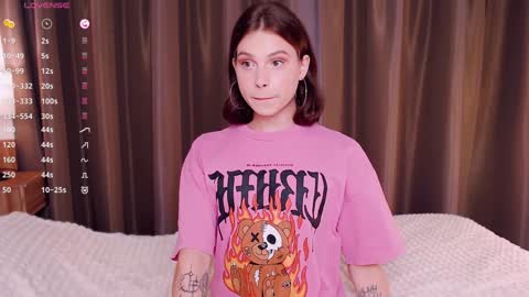 Snapshot of ericaglam chatting on 12.09.24 Erica online show from 12.09.24