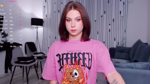 Snapshot of ericaglam chatting on 01.14.25 Erica online show from 01.14.25