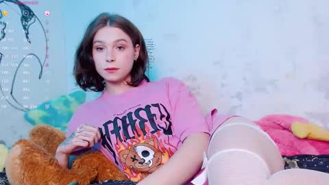 Snapshot of ericaglam chatting on 02.04.25 Erica online show from 02.04.25