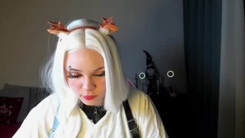 Snapshot of ericahoffman2 chatting on 12.23.24 Erica online show from 12.23.24