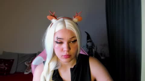 Snapshot of ericahoffman2 chatting on 12.24.24 Erica online show from 12.24.24