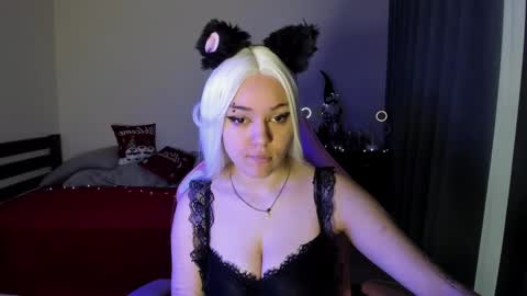 Snapshot of ericahoffman2 chatting on 12.30.24 Erica online show from 12.30.24