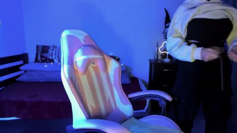 Snapshot of ericahoffman2 chatting on 01.18.25 Erica online show from 01.18.25