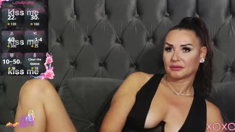 Erica online show from 09.18.25