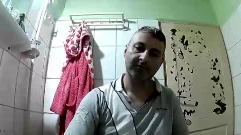 Snapshot of ericboy32 chatting on 01.08.25 eric online show from 01.08.25