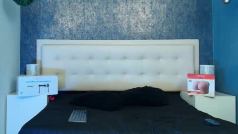   online show from 09.12.25