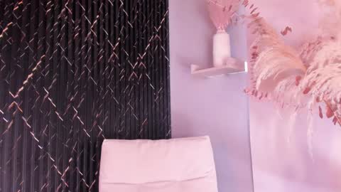 Snapshot of erickdowell chatting on 12.11.24 Erick online show from 12.11.24