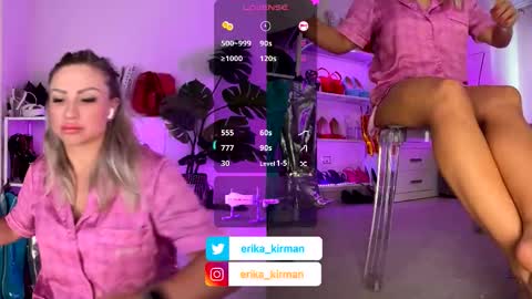Snapshot of erika_kirman chatting on 09.11.25 Erika online show from 09.11.25