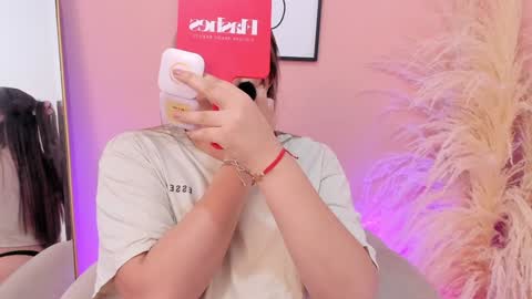 Erika Mendez online show from 02.05.25