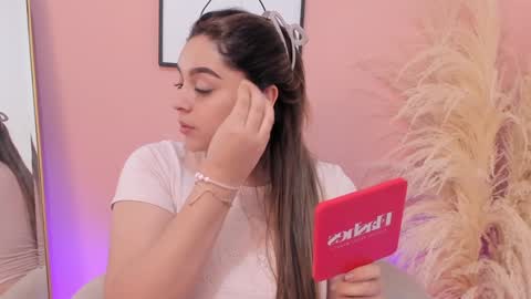 Erika Mendez online show from 02.06.25