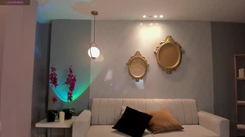 Erika Benz online show from 10.08.25