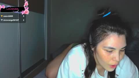 ErikaGloss online show from 11.25.25