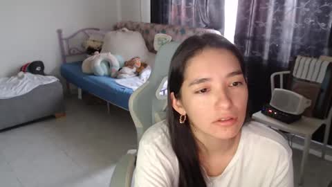 erina_1 online show from 02.25.26