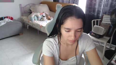 erina_1 online show from 04.02.26