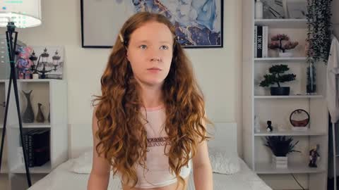 Snapshot of erline_may chatting on 02.02.25 Sofia online show from 02.02.25