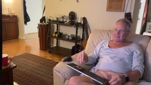 eros online show from 09.24.25