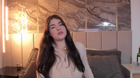 Snapshot of erotic_boobs chatting on 11.04.25 Karen online show from 11.04.25