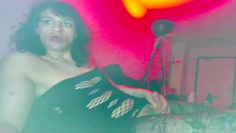 Snapshot of erotica_angel chatting on 05.22.26 Nikki Erotica online show from 05.22.26