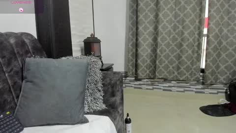 Valentine online show from 12.16.24