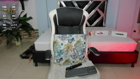 Valentine online show from 11.19.25