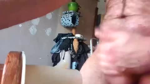 Snapshot of erozet89 chatting on 02.15.25 erozet89 online show from 02.15.25