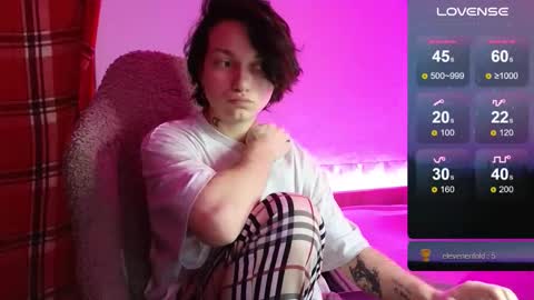 esajukyy online show from 12.16.25