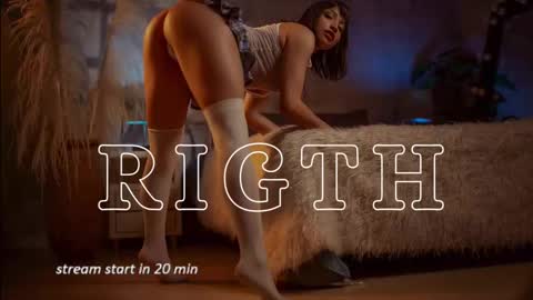 Snapshot of escarlett_wii chatting on 09.15.25 SCARLETT online show from 09.15.25