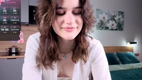 Snapshot of eshleeeygreen chatting on 11.15.25 EshleGreen online show from 11.15.25