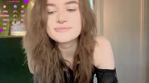 EshleGreen online show from 04.12.26