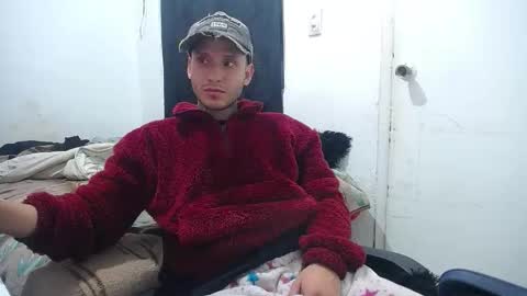Snapshot of esjrobles chatting on 10.16.25 Esteban online show from 10.16.25